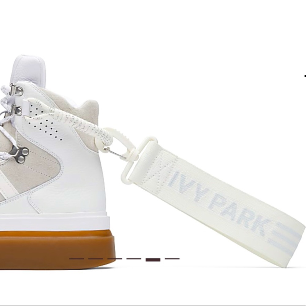 Adidas x Ivy Park - Icy Park Tag & Dust Bag